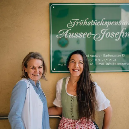 Fruhstuckspension Aussee- Josefinum バート・アウスゼー